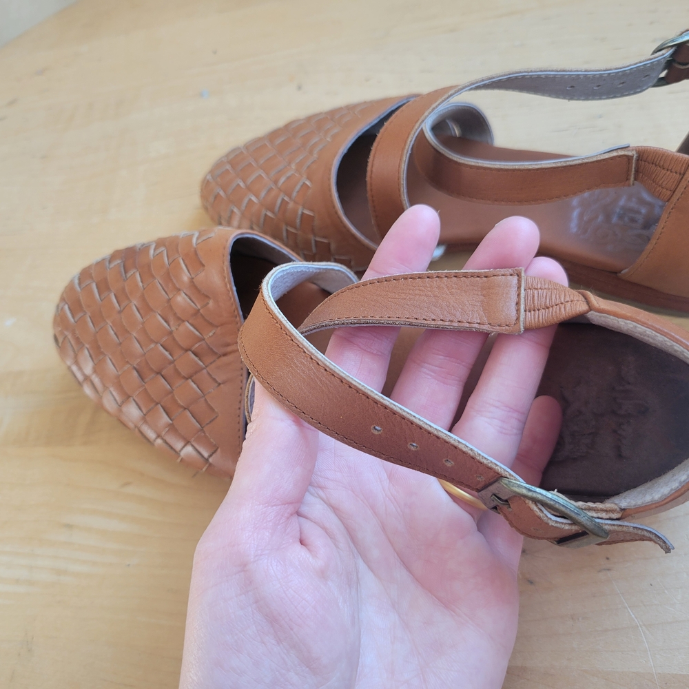 Riviera Brown Leather Flats - Picture 5 of 10